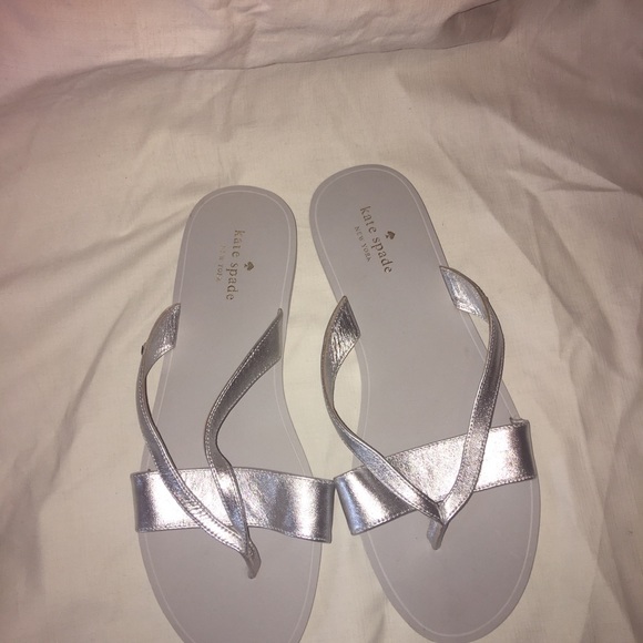 Kate Spade - Picture 2 of 7